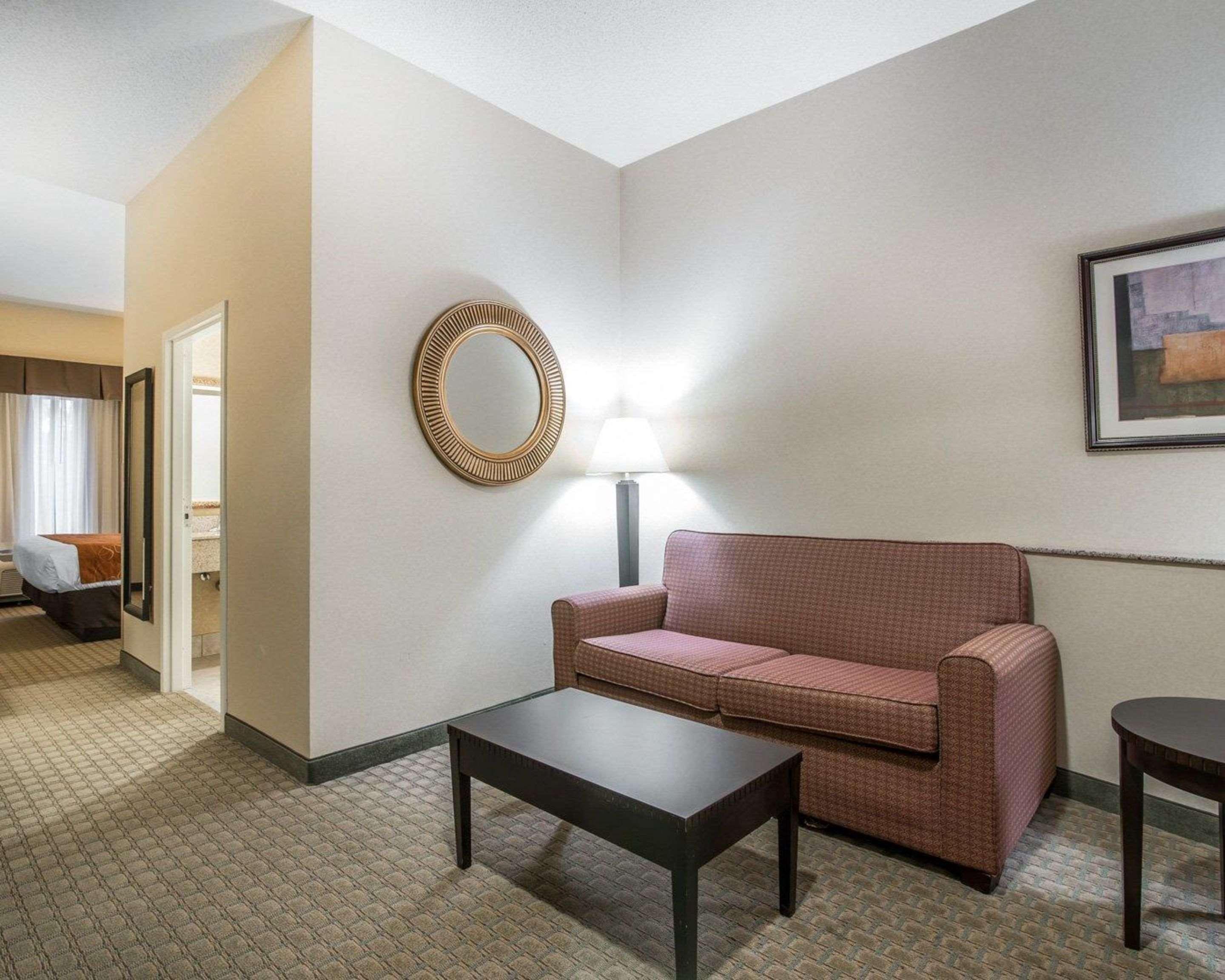University Inn Vestal Hotel 3*