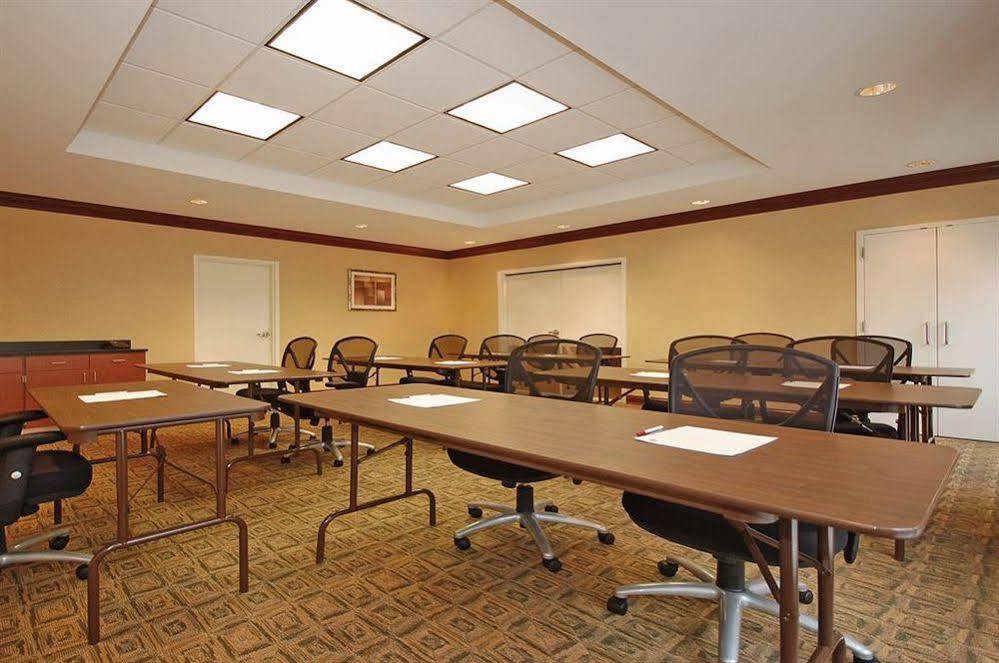 University Inn Vestal 3*