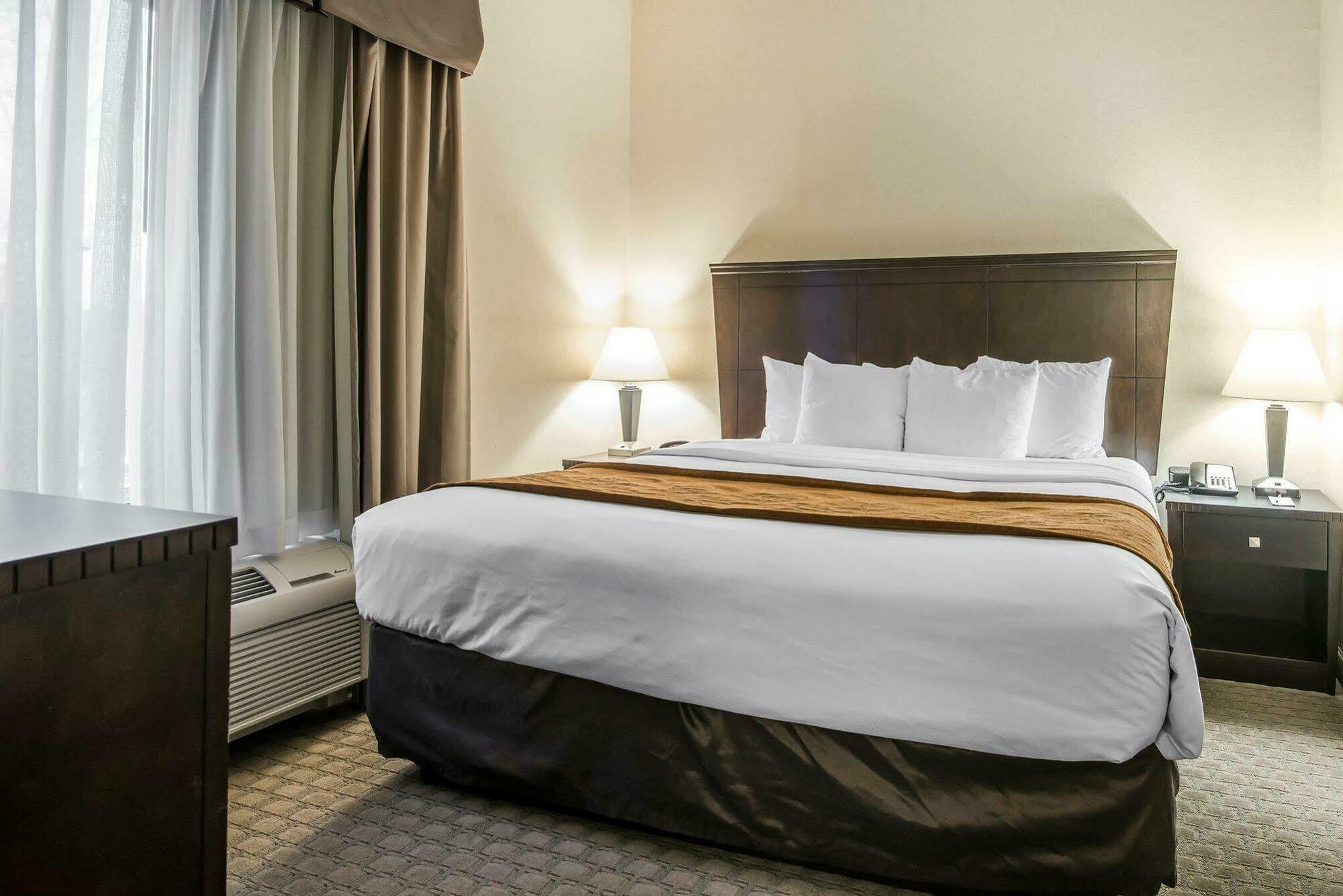 University Inn Vestal Hotel Vestal