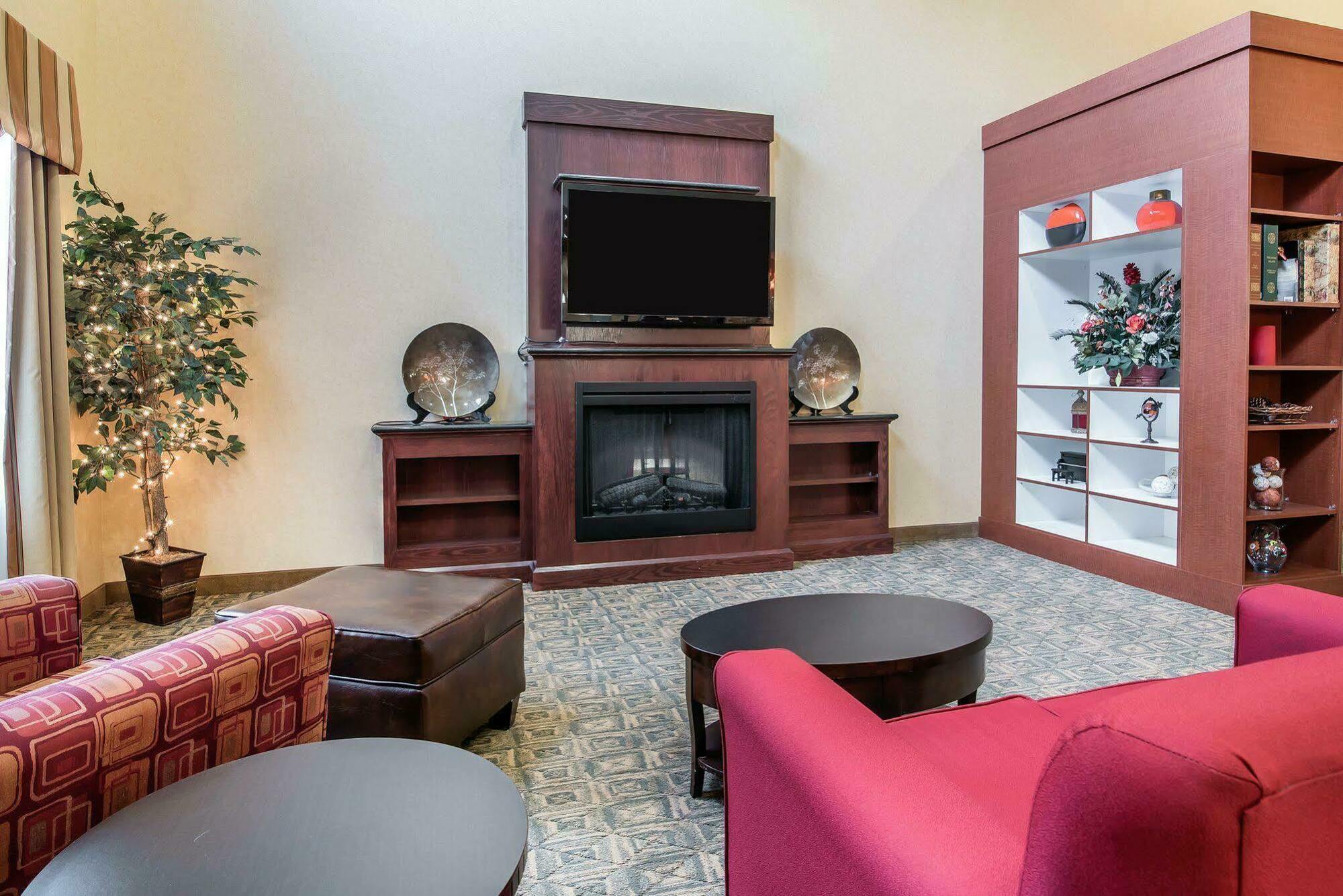 University Inn Vestal 3*