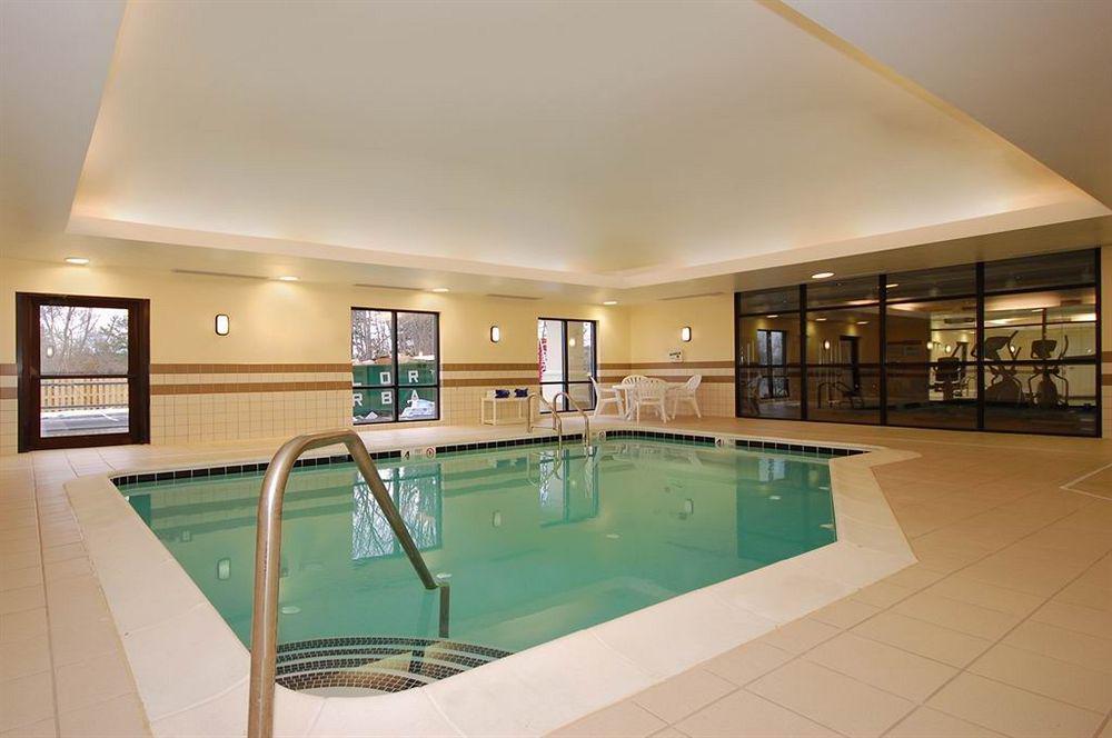 University Inn Vestal Hotel 3*
